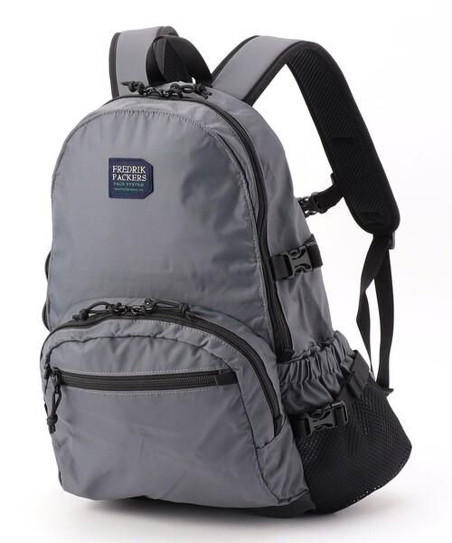 FREDRIK PACKERS(フレドリックパッカーズ)の「【FREDRIK PACKERS】210D DAY PACK TIPI 別注モデル(バックパック/リュック・レディース・チャコールグレー/ブラック・FREE)」の2枚目の写真