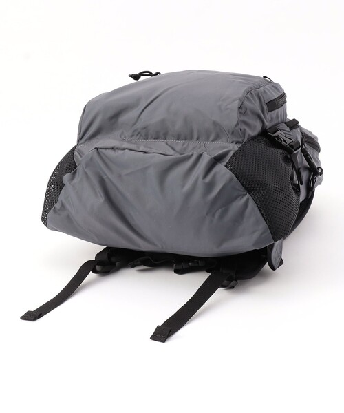 FREDRIK PACKERS(フレドリックパッカーズ)の「【FREDRIK PACKERS】210D DAY PACK TIPI 別注モデル(バックパック/リュック・レディース・チャコールグレー/ブラック・FREE)」の5枚目の写真