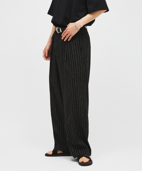 JOURNAL STANDARD(ジャーナルスタンダード)の「リネン ポリ ストライプ オーバー パンツ(スラックス・メンズ・チャコールグレー/ブラック/ベージュ/ネイビー/ブラック系その他・SMALL/MEDIUM/LARGE)」の16枚目の写真