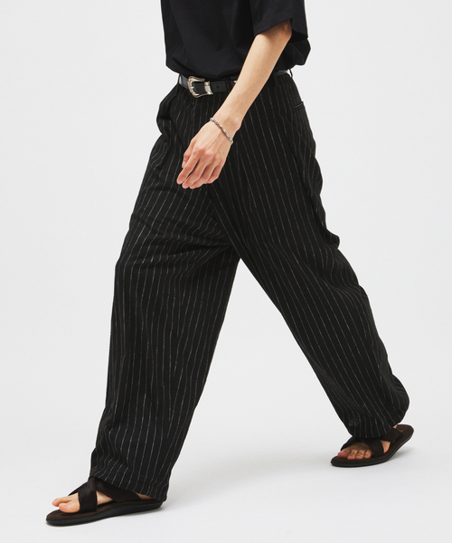JOURNAL STANDARD(ジャーナルスタンダード)の「リネン ポリ ストライプ オーバー パンツ(スラックス・メンズ・チャコールグレー/ブラック/ベージュ/ネイビー/ブラック系その他・SMALL/MEDIUM/LARGE)」の18枚目の写真