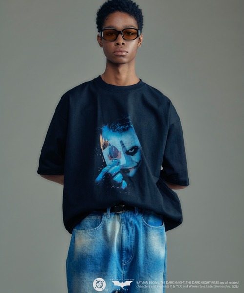 ADAM PATEK(アダムパテック)の「ADAMPATEK/アダムパテック/THE JOKER short sleeve t-shirt(Tシャツ/カットソー・メンズ・ブラック・2/1)」の1枚目の写真