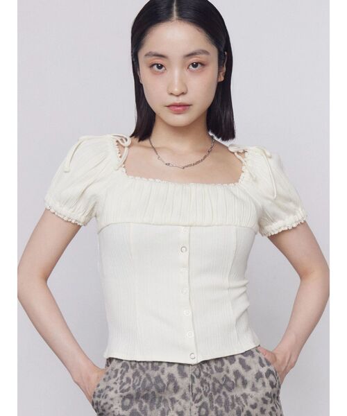 EMODA(エモダ)の「カットオフショルダートップス(Tシャツ/カットソー・レディース・ブラック/グレー/アイボリー/その他・FREE)」の5枚目の写真