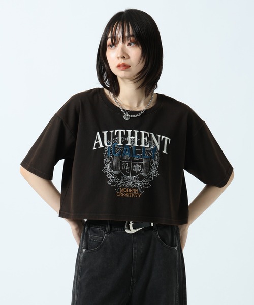 PAGEBOY（ページボーイ）の「シシュウカレッジショートTシャツ（Tシャツ/カットソー・レディース・チャコールグレー/オフホワイト・FREE）」の13枚目の写真