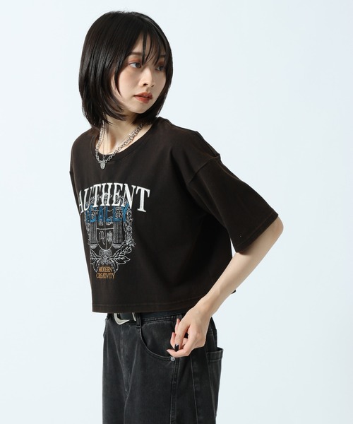 PAGEBOY（ページボーイ）の「シシュウカレッジショートTシャツ（Tシャツ/カットソー・レディース・チャコールグレー/オフホワイト・FREE）」の15枚目の写真