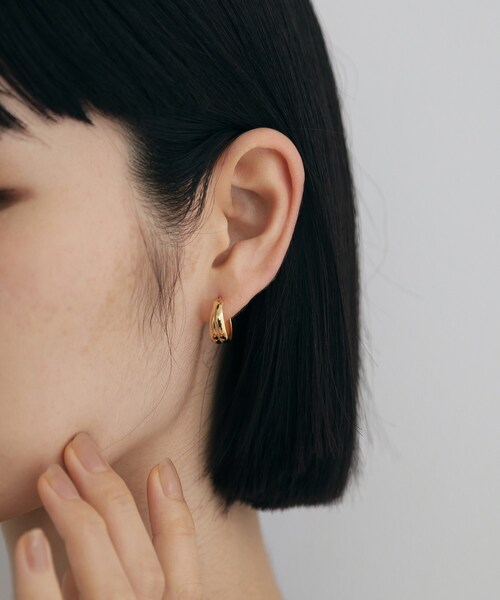 COCOSHNIK ONKITSCH(ココシュニックオンキッチュ)の「シルバー スモールフープ ダブルドームピアスGP(ピアス(両耳用)・レディース・クリア・00)」の8枚目の写真