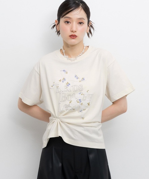 RAGEBLUE(レイジブルー)の「フラワーモチーフTシャツ(Tシャツ/カットソー・レディース・ダークグレー/オフホワイト・FREE)」の1枚目の写真