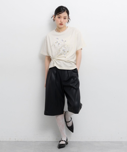 RAGEBLUE(レイジブルー)の「フラワーモチーフTシャツ(Tシャツ/カットソー・レディース・ダークグレー/オフホワイト・FREE)」の3枚目の写真