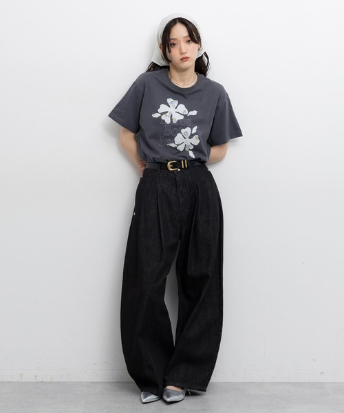 RAGEBLUE(レイジブルー)の「フラワーモチーフTシャツ(Tシャツ/カットソー・レディース・ダークグレー/オフホワイト・FREE)」の14枚目の写真