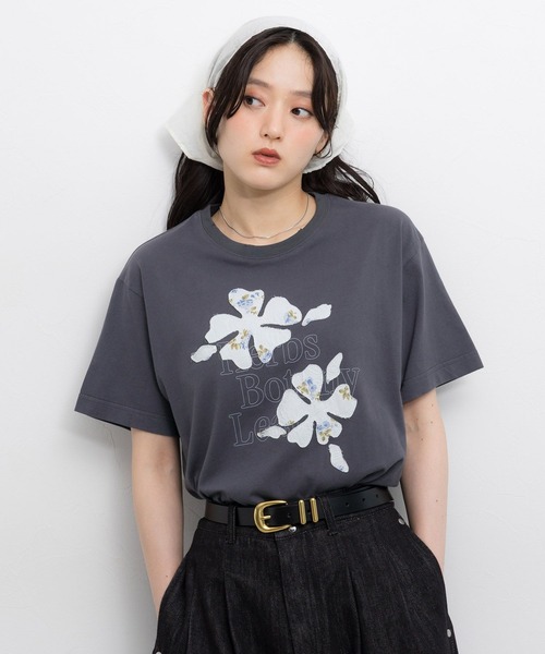 RAGEBLUE(レイジブルー)の「フラワーモチーフTシャツ(Tシャツ/カットソー・レディース・ダークグレー/オフホワイト・FREE)」の15枚目の写真