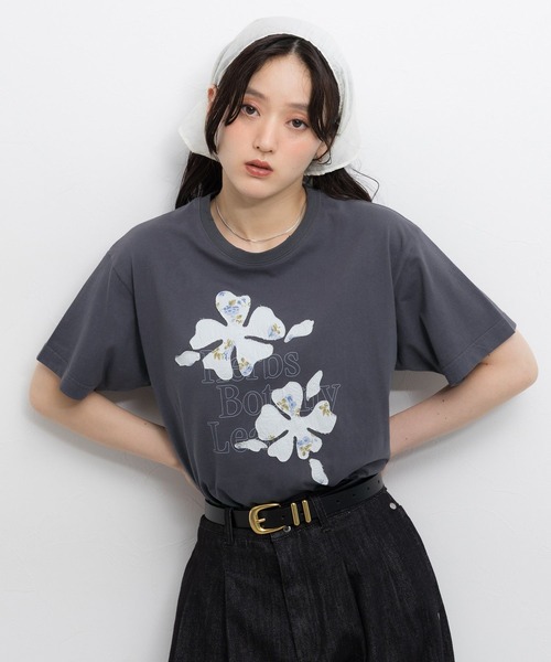 RAGEBLUE(レイジブルー)の「フラワーモチーフTシャツ(Tシャツ/カットソー・レディース・ダークグレー/オフホワイト・FREE)」の17枚目の写真