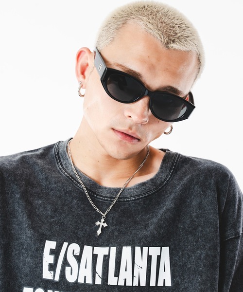 SHORT ROUND(ショートラウンド)の「SHORT ROUND/【26年春夏新作】アクセ付きブリーチビッグロゴT(Tシャツ/カットソー・メンズ・ワイン/ブラック系その他/ホワイト・MEDIUM/LARGE)」の5枚目の写真