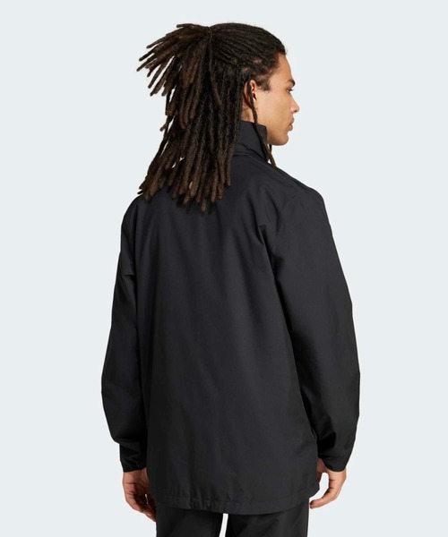 adidas(アディダス)の「マルチ エッセンシャルズ 2L レインジャケット / アディダス adidas(ナイロンジャケット・メンズ・ブラック・XX-LARGE/3XL/LARGE/MEDIUM/SMALL/X-LARGE)」の2枚目の写真