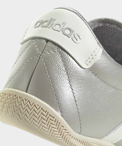 adidas(アディダス)の「グランドコート ロー / Grand Court Lo スニーカー アディダス adidas(スニーカー・レディース・シルバー系その他・26.0cm/25.5cm/26.5cm/27.0cm/27.5cm/22.0cm/22.5cm/23.0cm/23.5cm/24.5cm/24.0cm/28.0cm/25.0cm)」の7枚目の写真