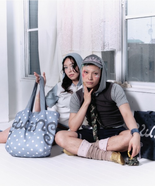 twins(nemne store)(ツインズ)の「Dots Hooded tee(Tシャツ/カットソー・レディース・White/チャコール・フリー)」の3枚目の写真