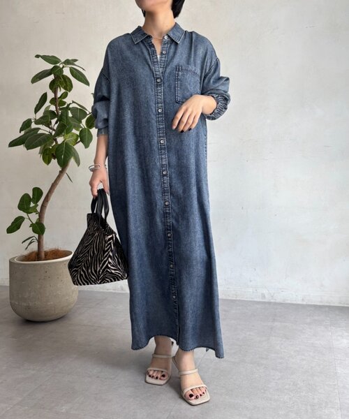 Jena espace merveilleux(ジェナ エスパスメルヴェイユ)の「テンセルデニムシャツワンピース(ワンピース・レディース・ブルー/グレー・FREE)」の4枚目の写真