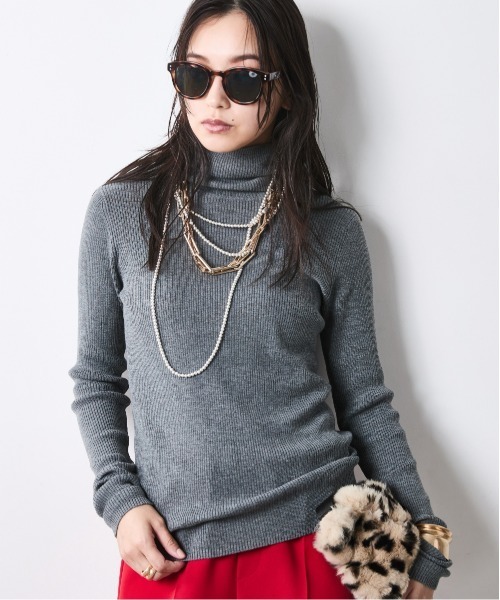 CHIC STYLE（シックスタイル）の「ライトリブタートルニット＜大きいサイズ有＞シックスタイル（ニット/セーター・レディース・グレー/ワイン/ブラック・5L/4L/3L/LL/L/M）」の3枚目の写真