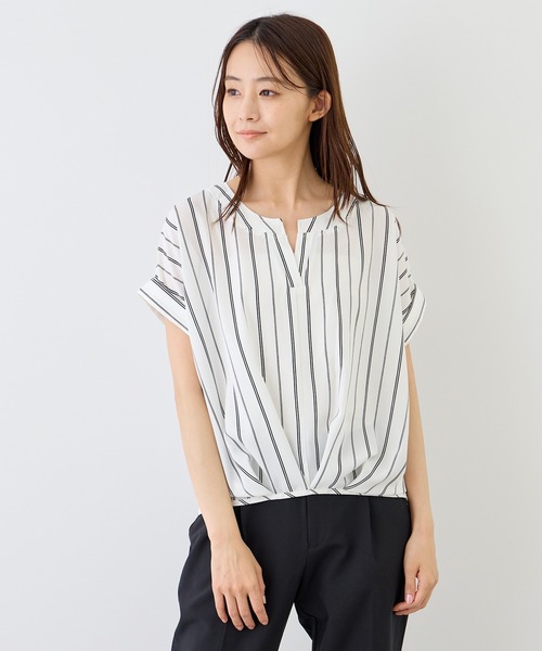 Jayro(ジャイロ)の「裾タックスキッパーブラウス(シャツ/ブラウス・レディース・ブラック系その他/ブラック/ホワイト/ホワイト系その他・M)」の2枚目の写真