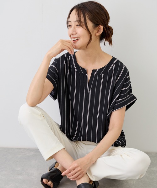 Jayro(ジャイロ)の「裾タックスキッパーブラウス(シャツ/ブラウス・レディース・ブラック系その他/ブラック/ホワイト/ホワイト系その他・M)」の4枚目の写真