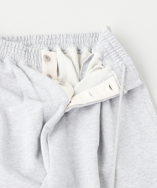 JOURNAL STANDARD(ジャーナルスタンダード)の「エイジング フェード 2タック スウェット パンツ(その他パンツ・メンズ・ブラック系その他/グリーン/グレー・LARGE/MEDIUM)」の5枚目の写真