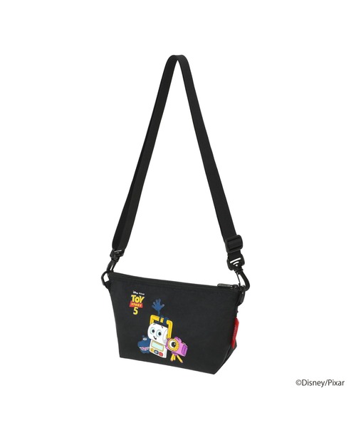 Manhattan Portage(マンハッタンポーテージ)の「ZUCCOTTI CLUTCH 420D NYLON / TOY / 26(ショルダーバッグ・レディース・ブラック・X-SMALL)」の1枚目の写真