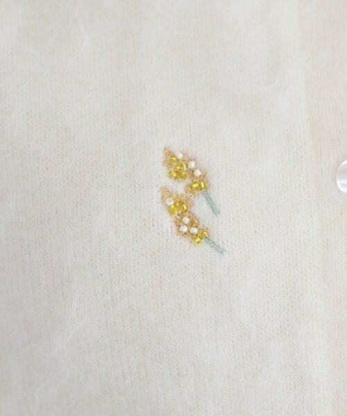 SHENERY(シーナリー)の「刺繍ビジューカーディガン(カーディガン/ボレロ・レディース・ホワイト/グレー・FREE)」の17枚目の写真