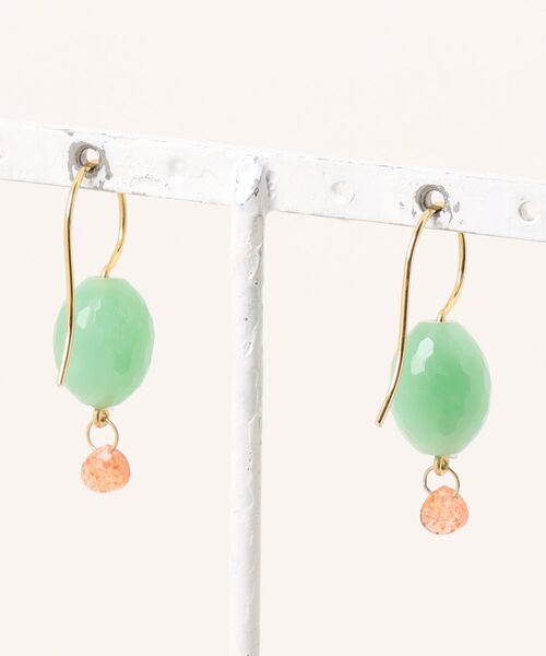 A.en（エイエン ）の「【CHAN LUU】JELLYBEAN EARRINGS（ピアス（両耳用）・レディース・ライトグリーン・ONE SIZE）」の2枚目の写真