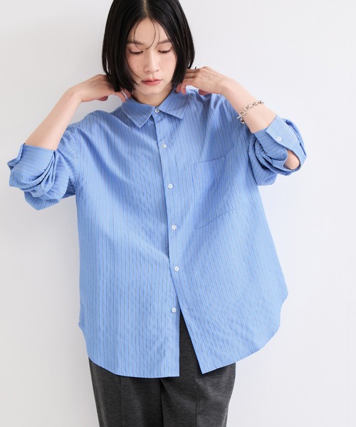 le cercle ADAM ET ROPE'（ルセルクルアダムエロペ）の「ストライプシャツ（シャツ/ブラウス・レディース・ブルー系その他4/ホワイト系その他5・FREE）」の2枚目の写真