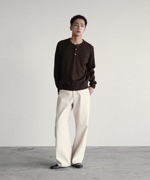 WYM LIDNM(ウィム バイ リドム)の「WOOL BLEND 14G HENLEY KNIT(ニット/セーター・メンズ・チャコール/ライトグレー/ブラウン/ダークグレー・M/L/XS/S)」の5枚目の写真