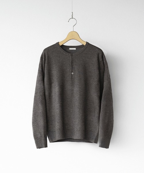 WYM LIDNM(ウィム バイ リドム)の「WOOL BLEND 14G HENLEY KNIT(ニット/セーター・メンズ・チャコール/ライトグレー/ブラウン/ダークグレー・M/L/XS/S)」の17枚目の写真