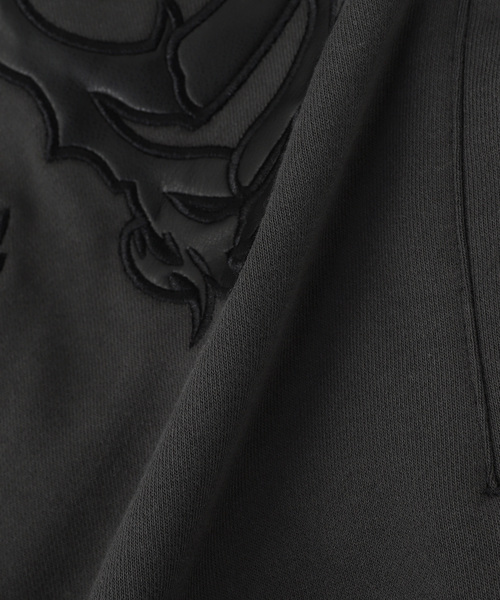 SUPPLIER(サプライヤー)の「SUPPLIER / サプライヤー Bones Leather Patch Zip Hoodie(パーカー・メンズ・グレー/ブラック・MEDIUM/LARGE)」の7枚目の写真