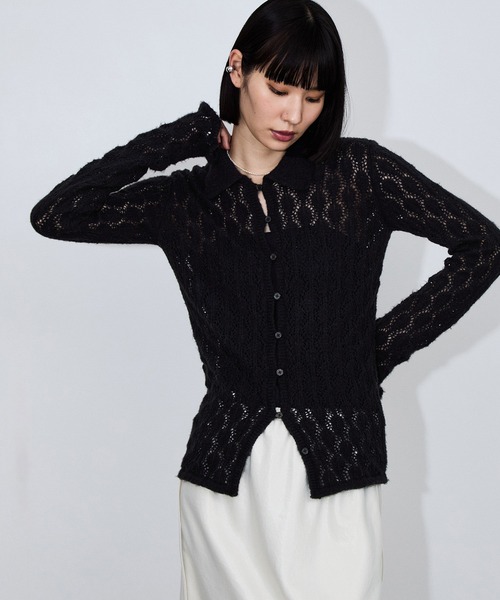 ADAM ET ROPE'(アダムエロペ)の「レース編みシャツカーディガン(カーディガン/ボレロ・レディース・キナリ/ブラック・FREE)」の7枚目の写真