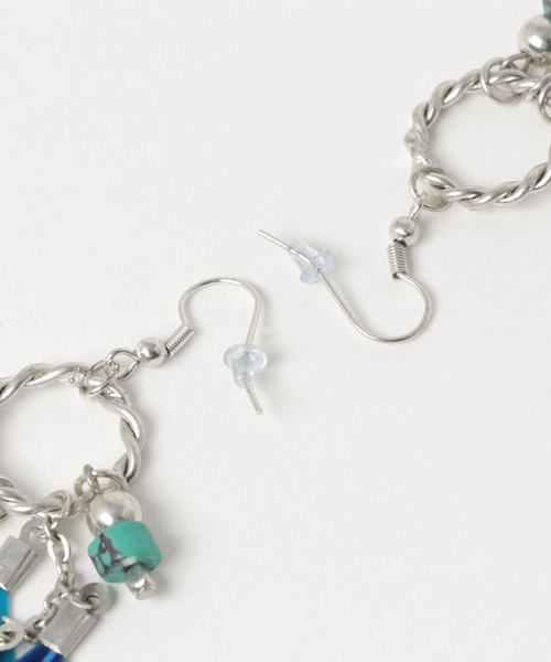 チャイハネ（チャイハネ）の「【チャイハネ】カラフルフェザーピアス（ピアス（両耳用）・レディース・グリーン/ブルー・FREE）」の4枚目の写真