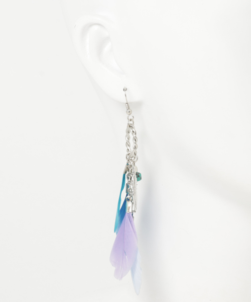 チャイハネ（チャイハネ）の「【チャイハネ】カラフルフェザーピアス（ピアス（両耳用）・レディース・グリーン/ブルー・FREE）」の5枚目の写真