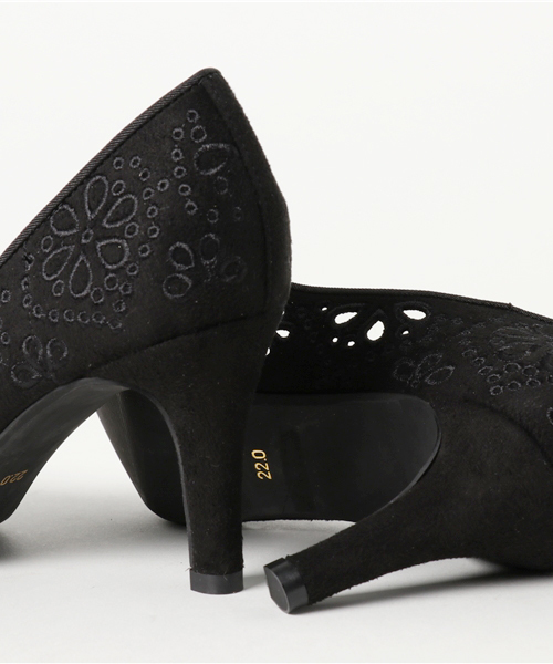 ILIMA(イリマ)の「ILIMA イリマ リボンモチーフレースヒールオープントゥパンプス(パンプス・レディース・アイボリー/ブラック/ベージュ/ネイビー・24.0cm/24.5cm/23.0cm/22.0cm/22.5cm/23.5cm)」の11枚目の写真