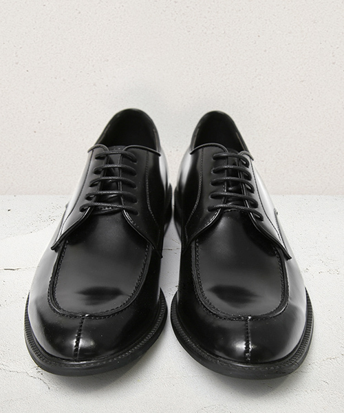 GUIONNET（ギオネ）の「GUIONNET U TIP DERBY ギオネ Uチップ ダービー ビジネス 外羽根 革靴（ドレスシューズ・メンズ・ブラック/モカ・26.0cm/27.0cm/26.5cm/27.5cm/25.5cm/25.0cm/24.5cm/28.0cm/29.0cm/30.0cm/24.0cm）」の8枚目の写真
