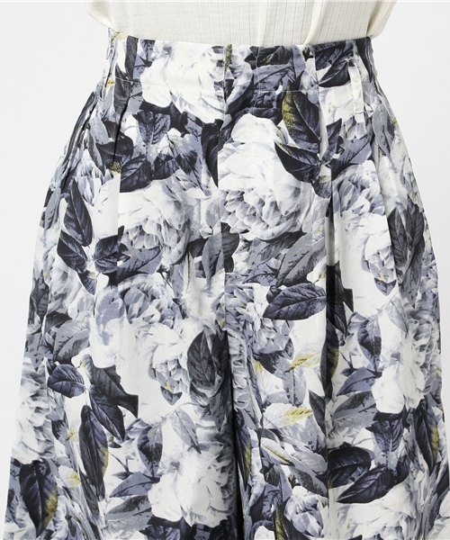 Bou Jeloud（ブージュルード）の「リーフリゾート柄ガウチョパンツ（その他パンツ・レディース・イエロー/ブラック・38/40）」の18枚目の写真