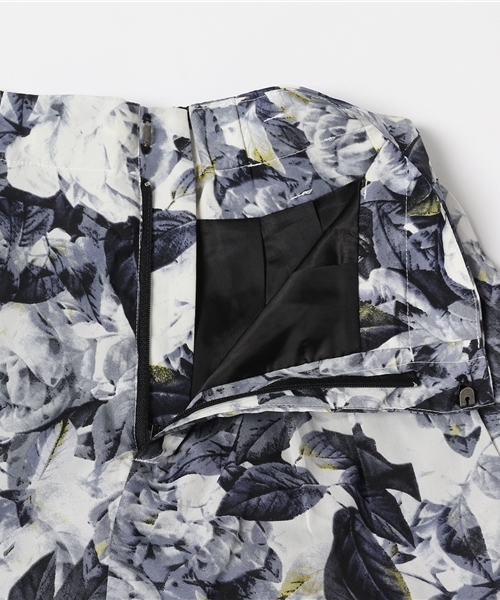 Bou Jeloud（ブージュルード）の「リーフリゾート柄ガウチョパンツ（その他パンツ・レディース・イエロー/ブラック・38/40）」の10枚目の写真