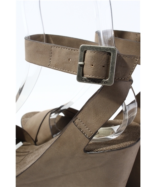 NANO universe（ナノユニバース）の「ウッドウェッジアンクルストラップ サンダル（サンダル・レディース・グレー/キャメル・36/37/38）」の8枚目の写真