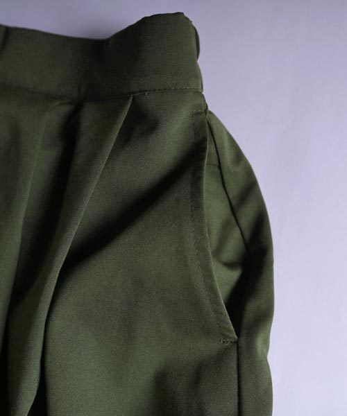 antiqua（アンティカ）の「タックギャザーアシメスカート（スカート・レディース・ベージュ/カーキ・FREE）」の4枚目の写真