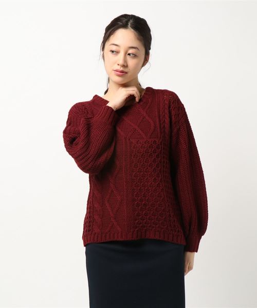 GeeRA（ジーラ）の「パッチワーク風ケーブル編クルーネックニット（ニット/セーター・レディース・グレー/オフホワイト/ボルドー・MEDIUM/LARGE）」の8枚目の写真