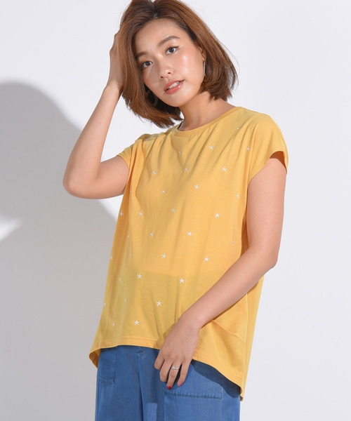 LIPSTAR（リップスター）の「星刺繍タックゆるTシャツ（Tシャツ/カットソー・レディース・ブラック/オフホワイト/イエロー/ブラック系その他・M）」の4枚目の写真