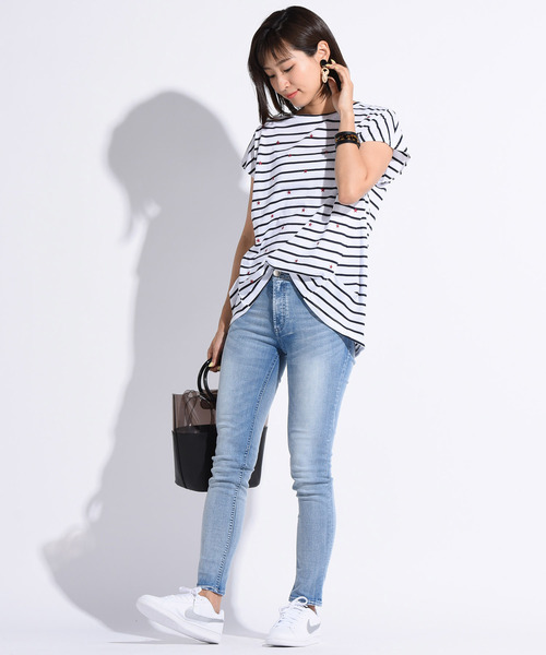 LIPSTAR（リップスター）の「星刺繍タックゆるTシャツ（Tシャツ/カットソー・レディース・ブラック/オフホワイト/イエロー/ブラック系その他・M）」の17枚目の写真