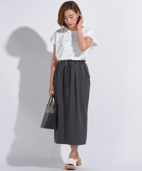 LIPSTAR（リップスター）の「星刺繍タックゆるTシャツ（Tシャツ/カットソー・レディース・ブラック/オフホワイト/イエロー/ブラック系その他・M）」の18枚目の写真