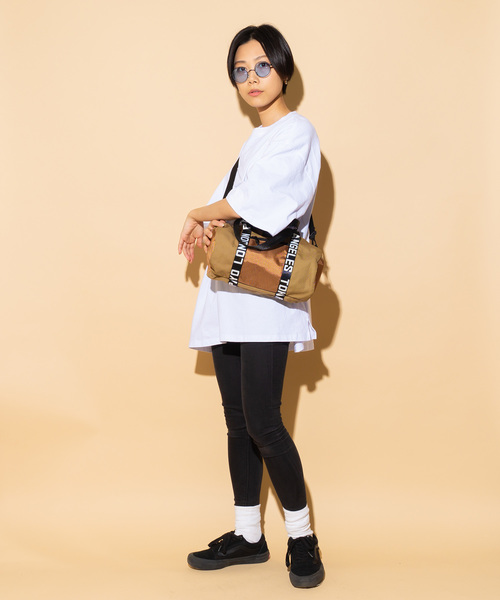【 CONNA DESIGN / コンナデザイン 】ロゴテープ2WAYミニロールボストンバッグ 【 CONNA DESIGN / コンナデザイン 】ロゴテープ2WAYミニロールボストンバッグ