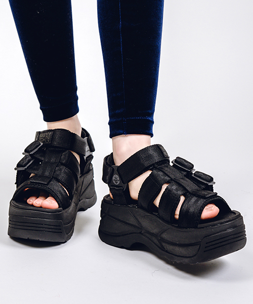 SHAKA(シャカ)の「NEO RALLY CHUNKY(サンダル・レディース・アイボリー/ブラック/グレー/ブラック×ブラック/ライトベージュ/ネイビー・5/6/7/4)」の20枚目の写真