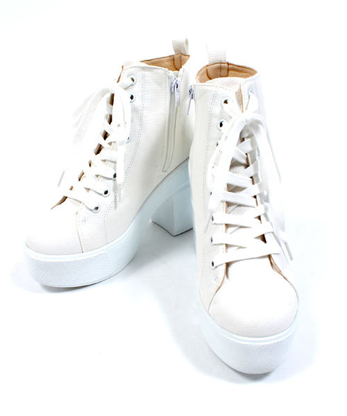 WEGO（ウィゴー）の「WEGO/厚底ヒールスニーカー＆2Pニーハイソックスセット（ブーティ・レディース・ブラック/ホワイト・23.5/24.5）」の4枚目の写真