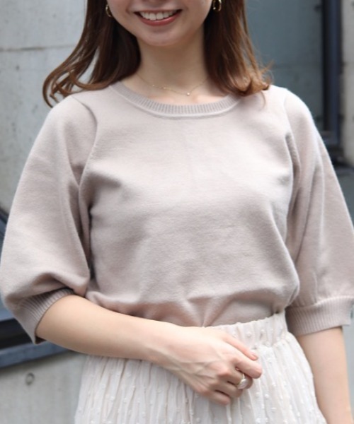 flower(フラワー)の「ミルキーパフニット(ニット/セーター・レディース・ベージュ/アイボリー・FREE)」の2枚目の写真