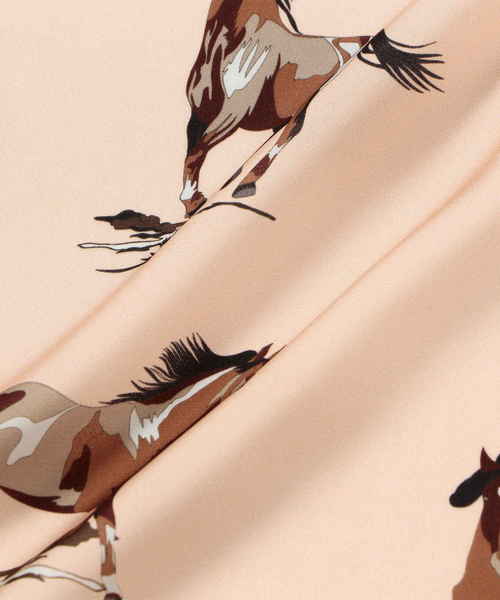 NARACAMICIE（ナラカミーチェ）の「ホースプリントスカーフ（ストール/ショール・レディース・ホワイト/ピンク・FREE）」の7枚目の写真