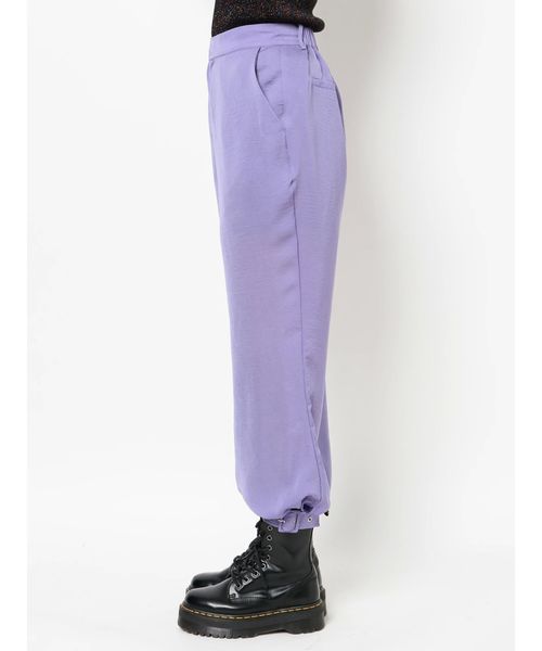 jouetie(ジュエティ)の「ヘムベルトサテンパンツ(その他パンツ・レディース・ブラック/ラベンダー/ベージュ・MEDIUM)」の8枚目の写真