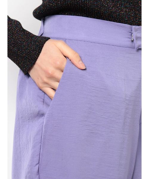 jouetie(ジュエティ)の「ヘムベルトサテンパンツ(その他パンツ・レディース・ブラック/ラベンダー/ベージュ・MEDIUM)」の17枚目の写真